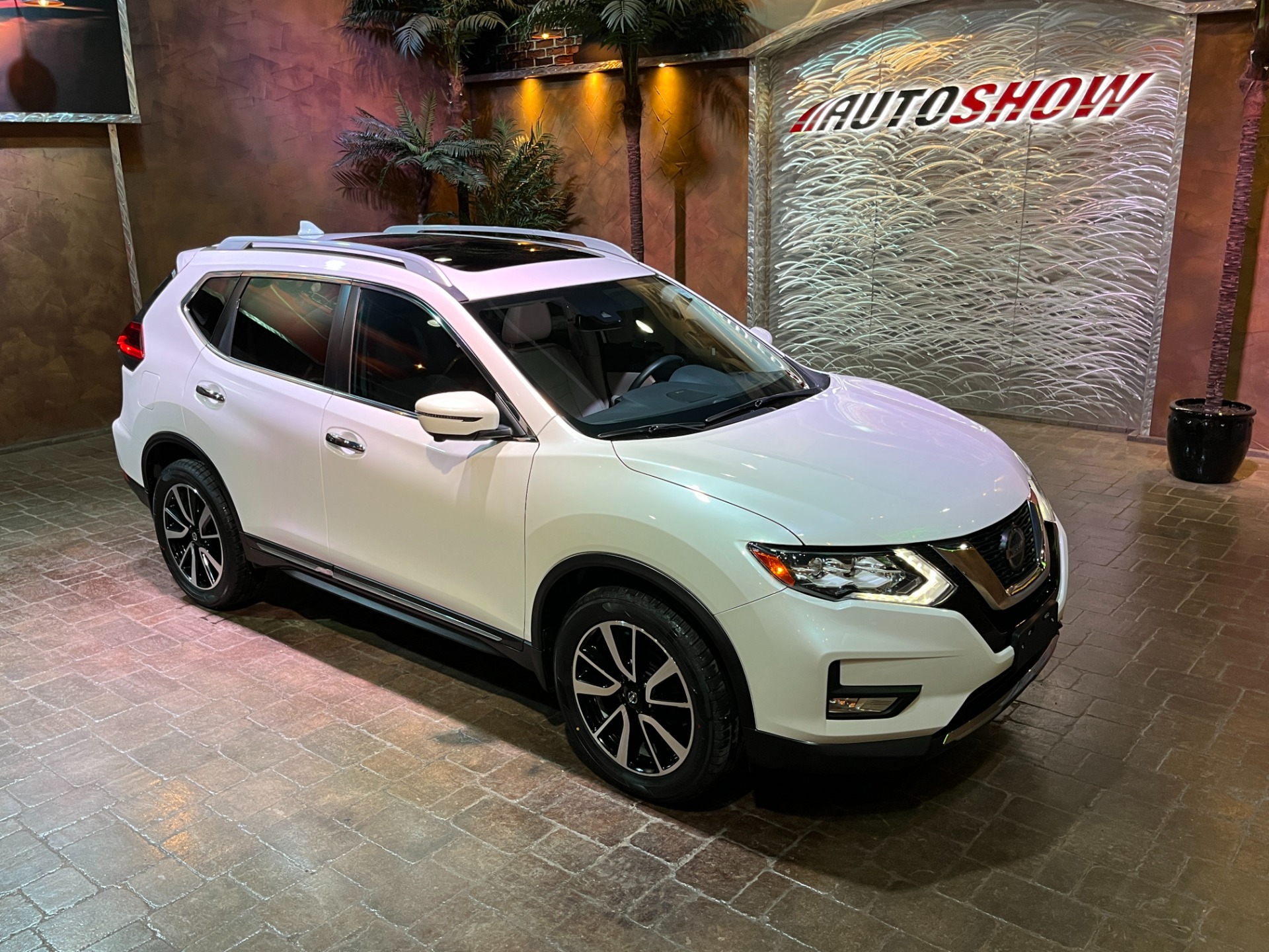 used 2019 Nissan Rogue car, priced at $29,800