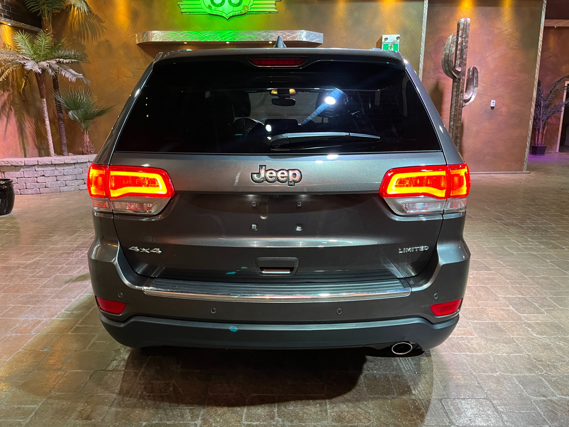 used 2019 Jeep Grand Cherokee car, priced at $30,800